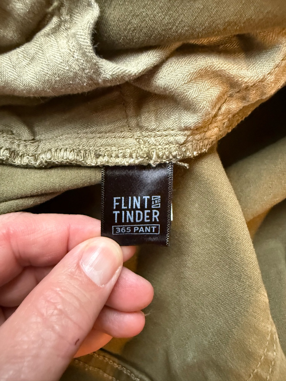 Flint and Tinder Men's Green 365 5-pocket Slim Fit Pants. 34x27